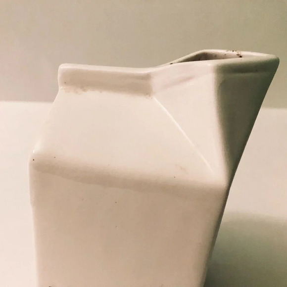 Vtg Margo 1984 Ceramic Milk Carton Creamer Farmhouse 4 Inch Tall - Picture 12 of 15